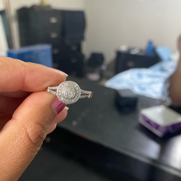 Diamond ring - Picture 5 of 5